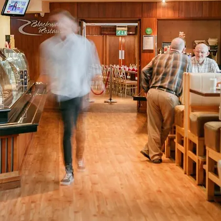 Hibernian & Leisure Centre Hotel