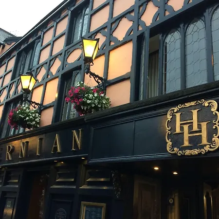 Hibernian & Leisure Centre Hotel 3*