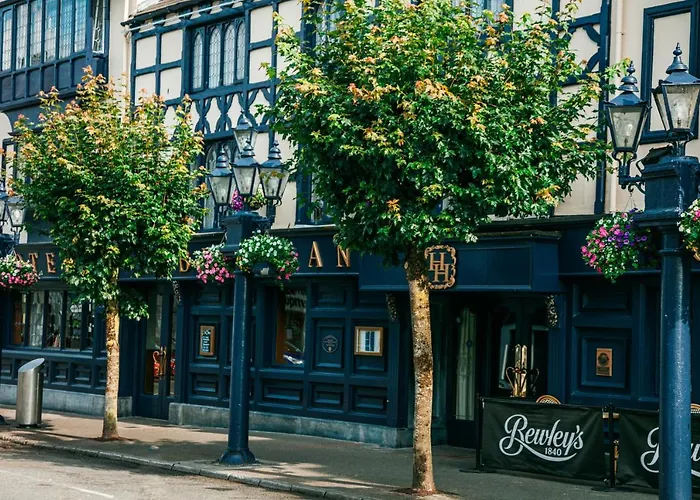 ホテル Hibernian & Leisure Centre