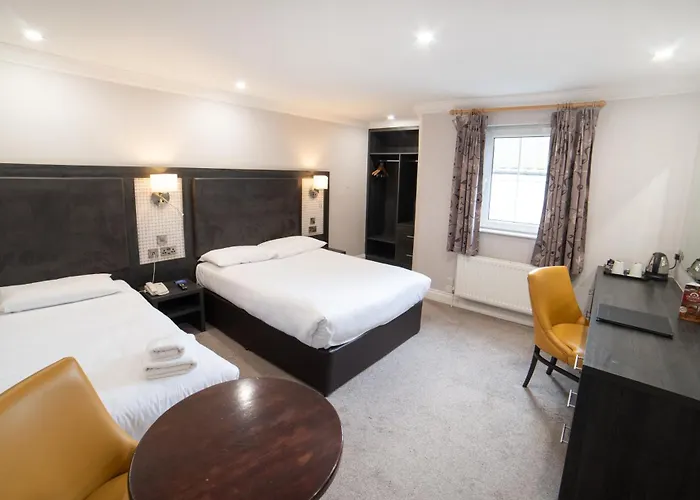 Hibernian & Leisure Centre Hotell