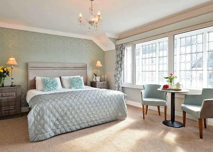 Hibernian & Leisure Centre 3*