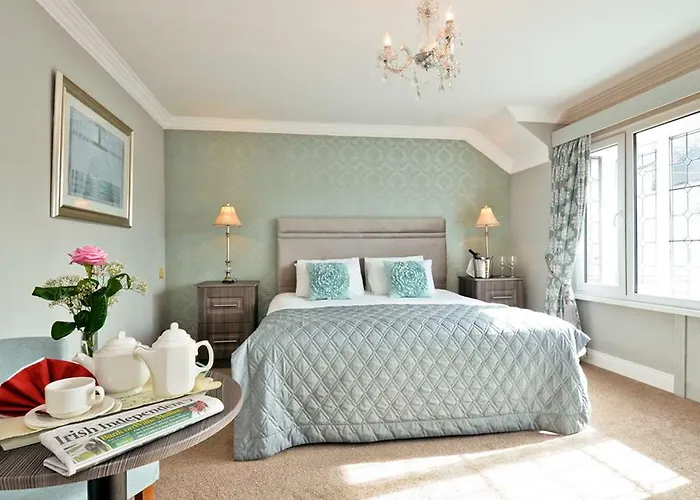 Hibernian & Leisure Centre Hotel