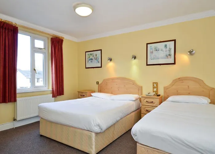 Hibernian & Leisure Centre Hotel Mallow