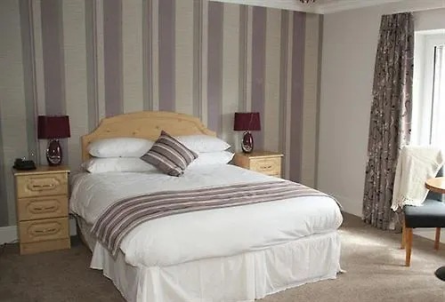 Hibernian & Leisure Centre Hotell