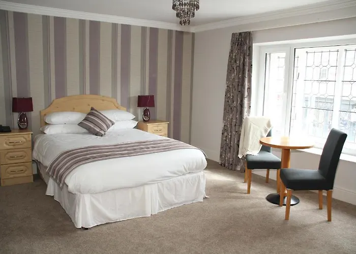 Hibernian & Leisure Centre Hotell 3*